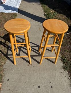 Wooden Bar Stools – Set of 2