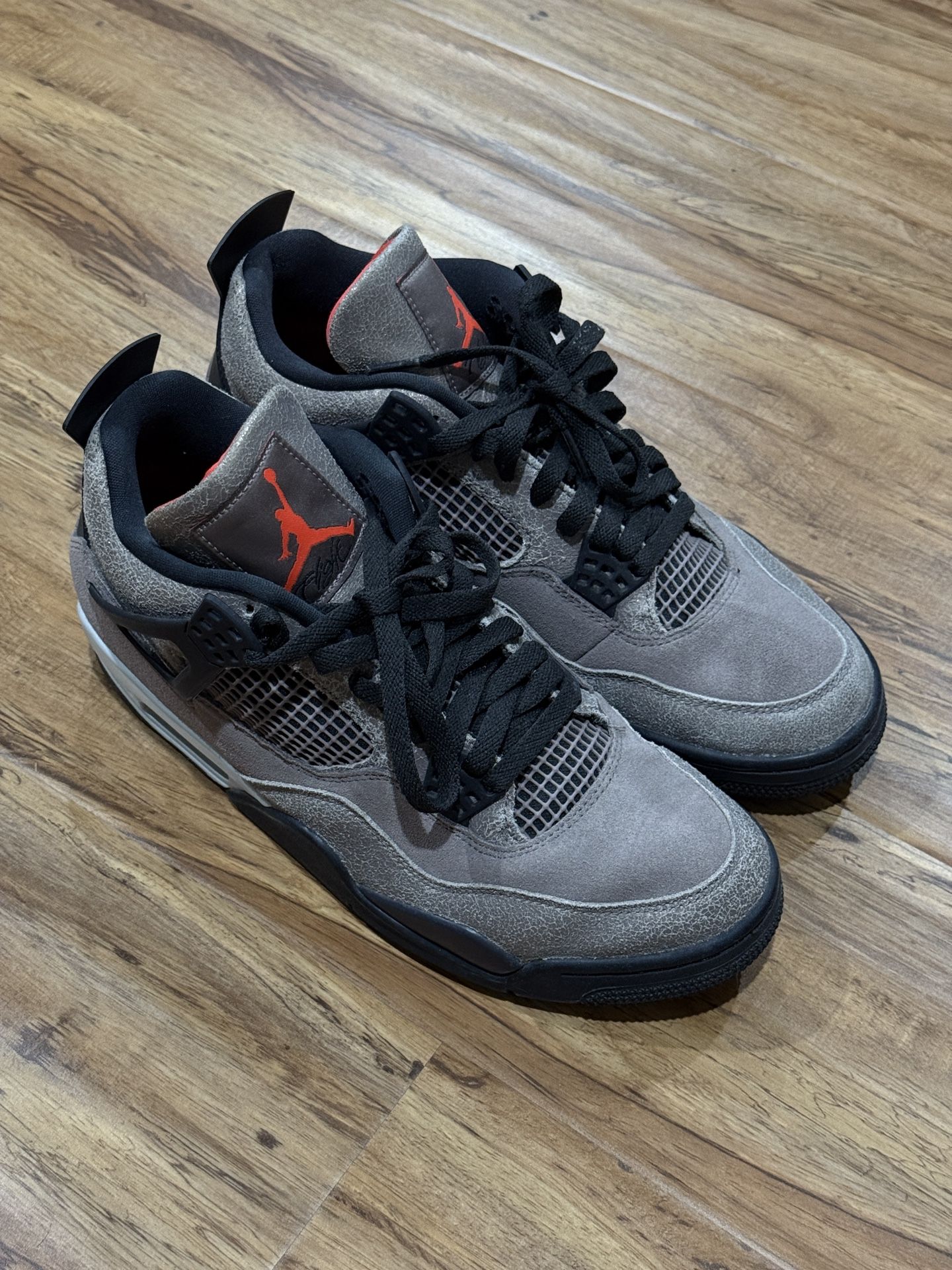 Jordan 4 Taupe (sz 11)