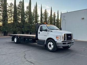 2017 Ford F-650 Diesel