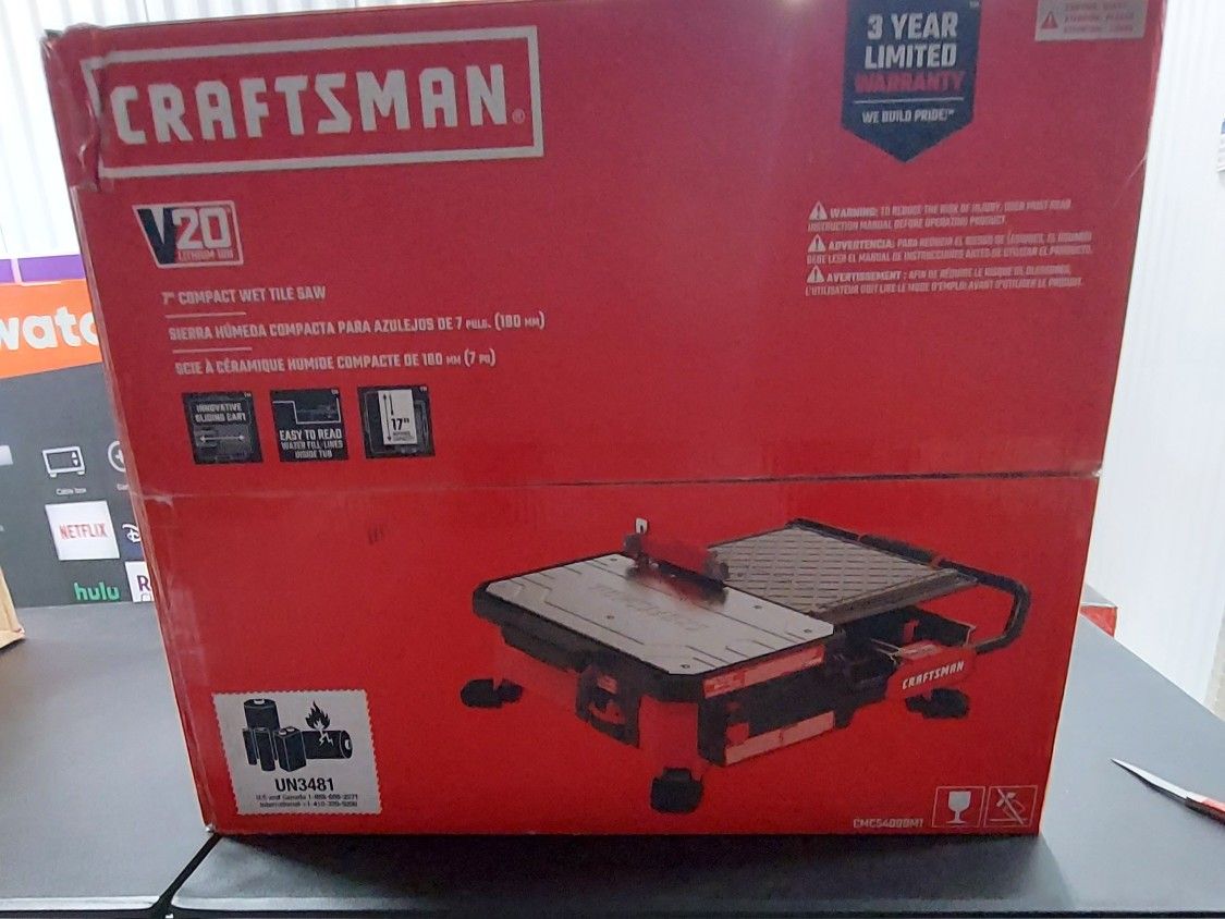 Wet Tile Saw. Tools