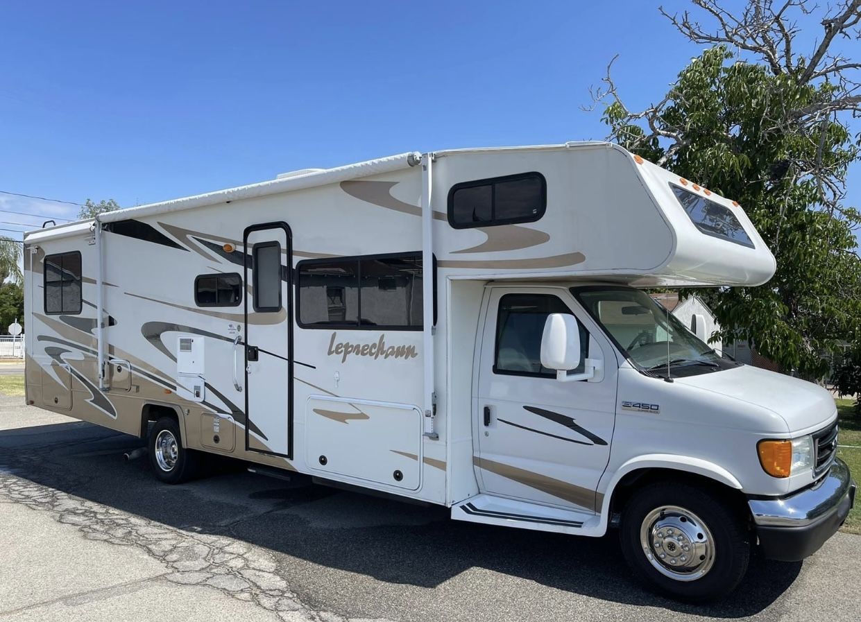 2007 F-450 Coachman Leprechaun