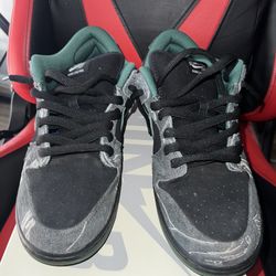 There dunks size 11.5 $120