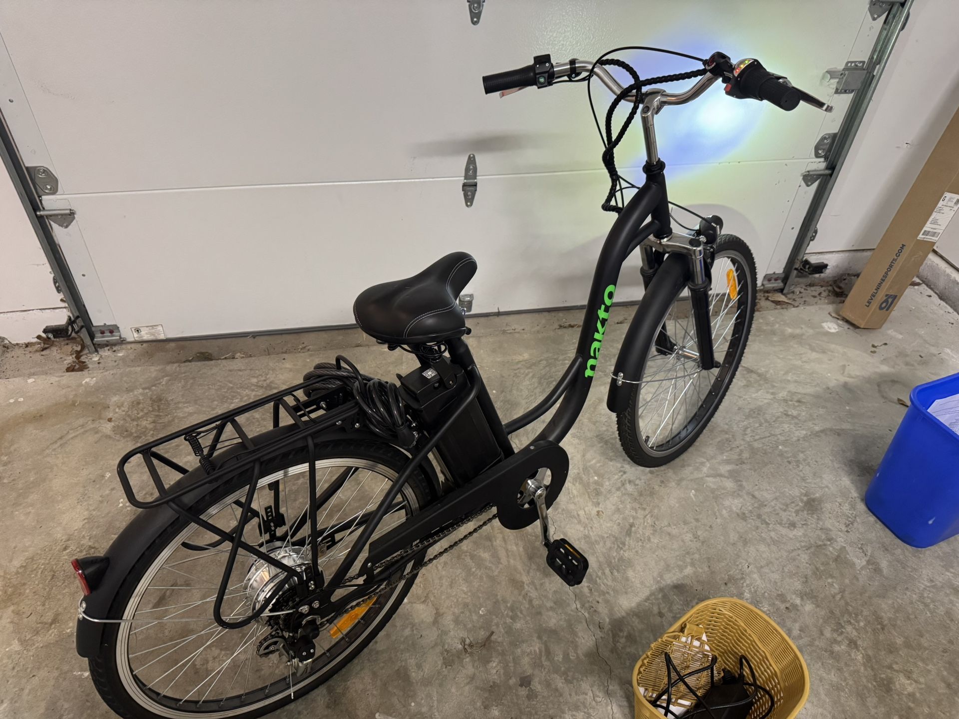 Nakto CAMEL Step-Thru e-bike