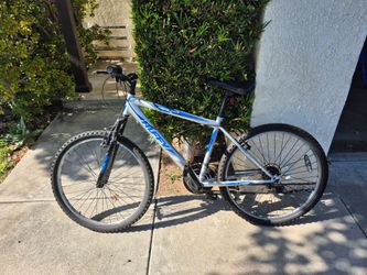 Huffy Highland 26" Mountain Bike