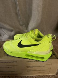 Women’s Nike Air Max Dawn