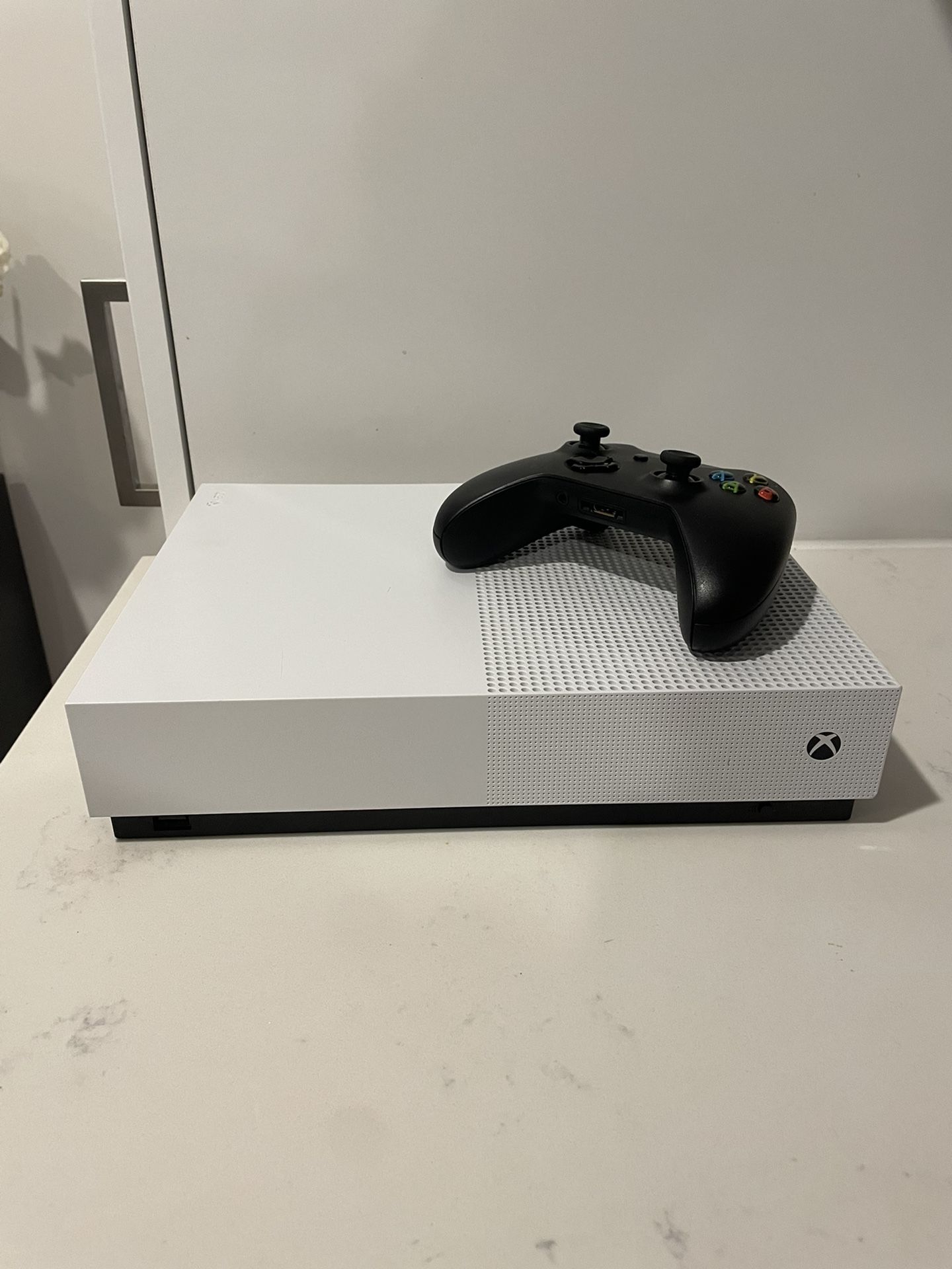 Xbox One S - 1tb