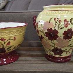 Beautiful hand painted bowl and cookie jar