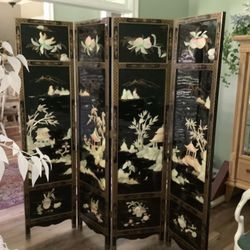 Beautiful Black and Mother of Pearl Oriental 4 Panel  Room Divider