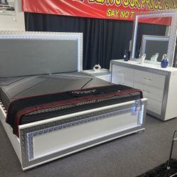 Blowout Sale‼️Modern 5pc Bedroom Furniture Sets All In Stock Now 40-70% Off Huge Savings Don’t Miss Out✅