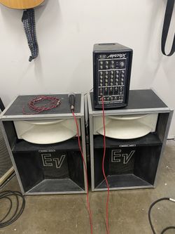 Electro voice 15” Cabs With Horns And B52 150w PA Head