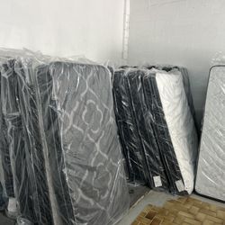 Everything 50-80% OFF Retail ONLY $49 now and I will take the rest later. 