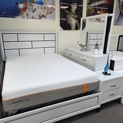 🍀🍀 Bedroom Set Queen 4-Pcs/ Mattress and Boxspring Included