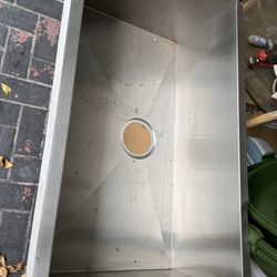 Large Stainless Steel Undermount Sink
