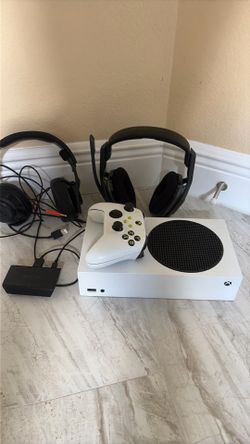 Xbox series S and Astro A20