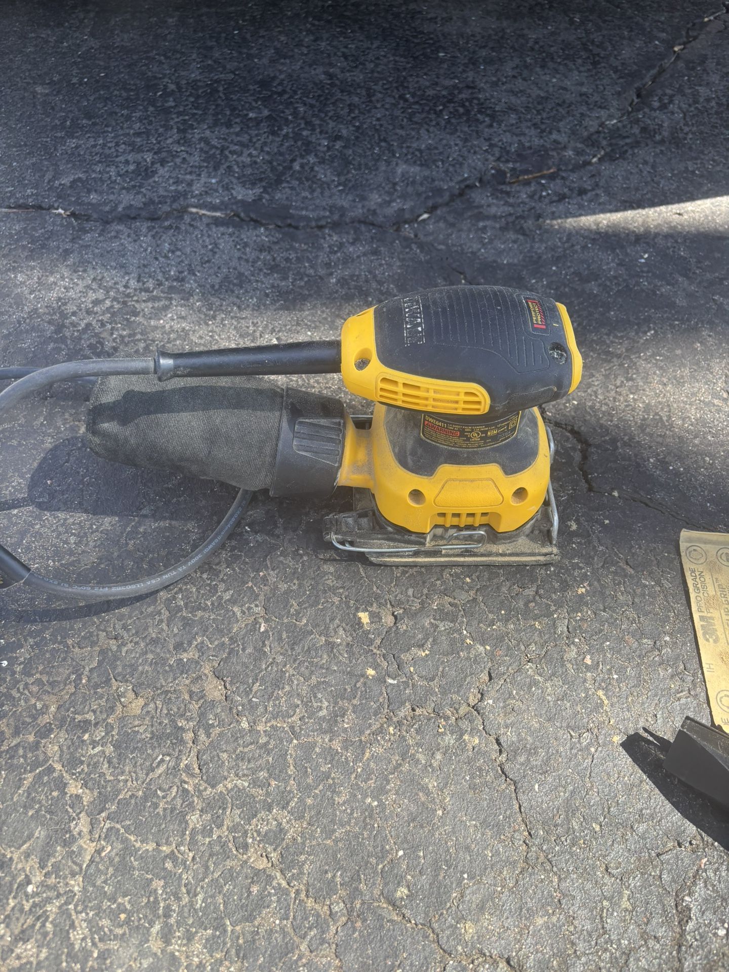 Dewalt Palm Sander