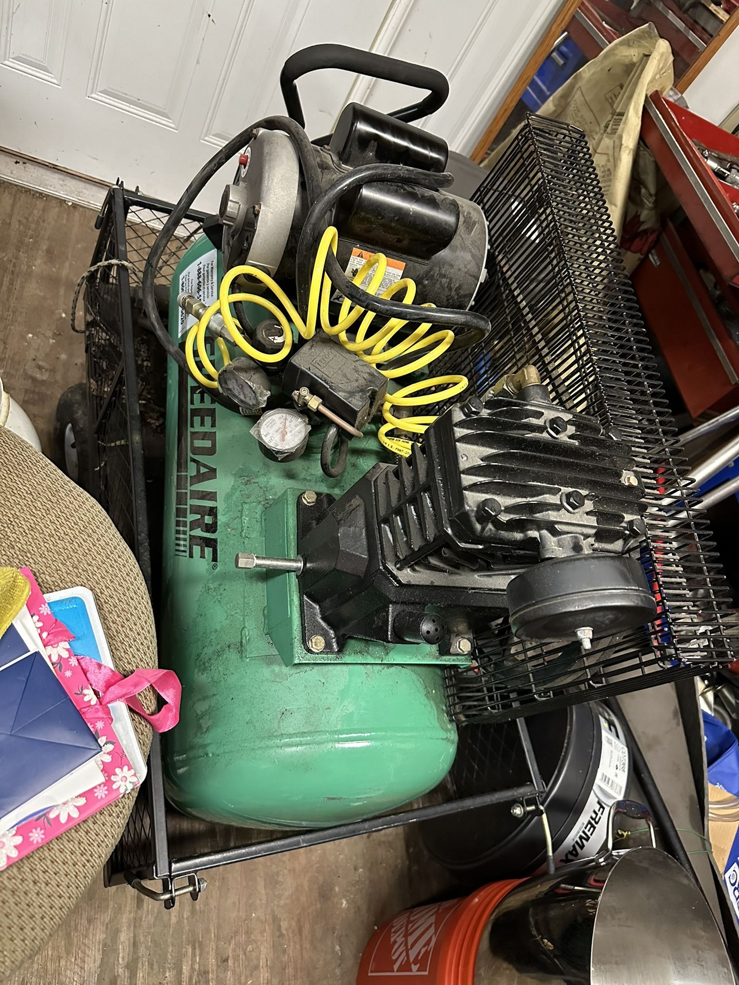 Speedaire Industrial Air Compressor 20 GAL 220v