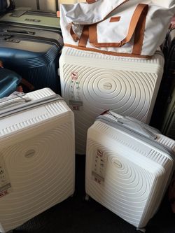 3luggage and 2 bag