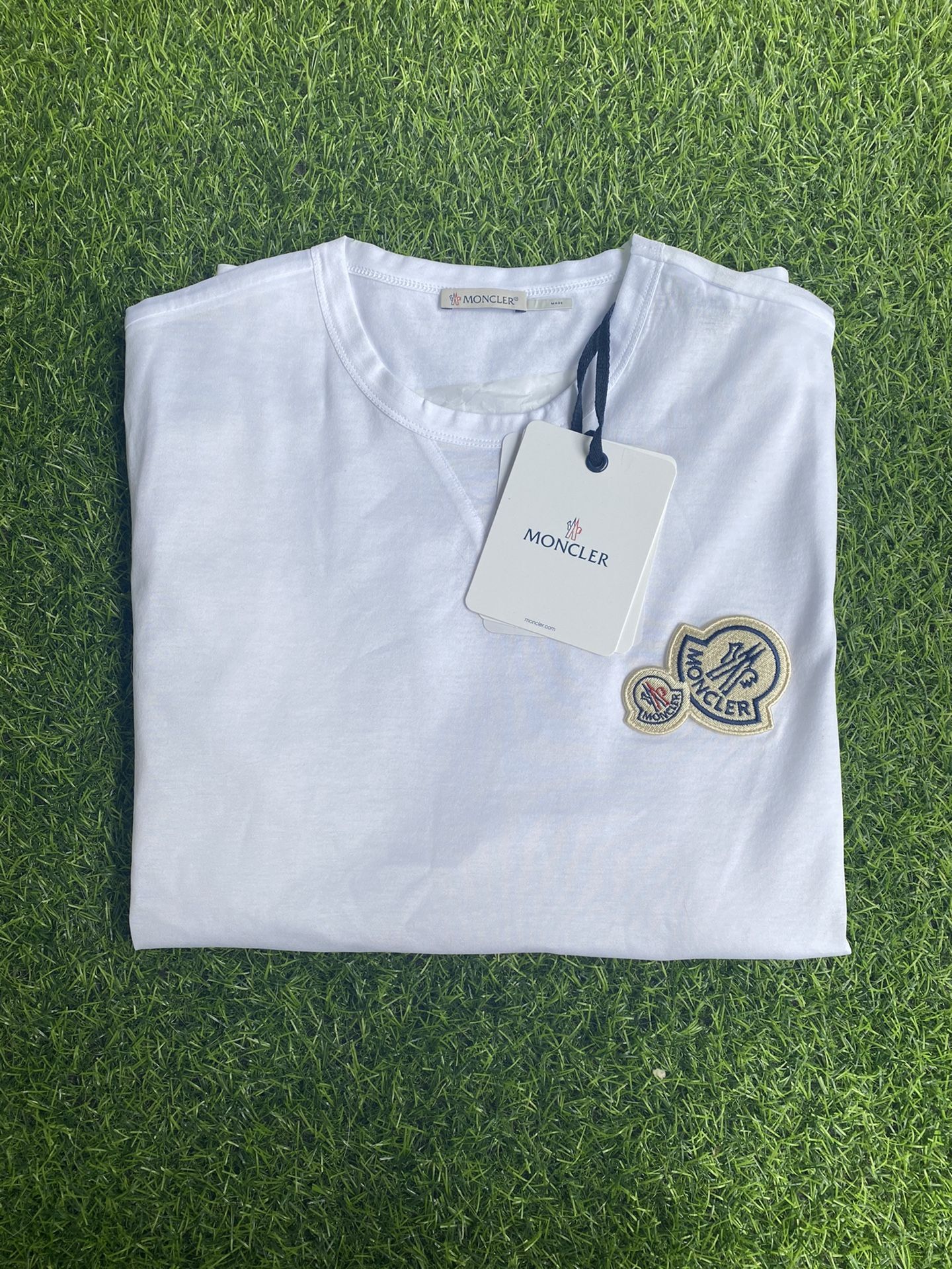 Moncler T-shirt