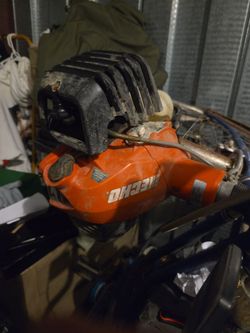 Echo Gas Chainsaw Engine – Parts or Repair