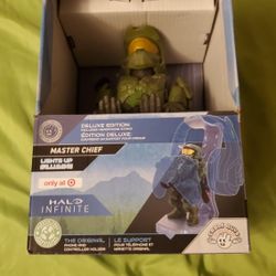 Halo control holder and headset 