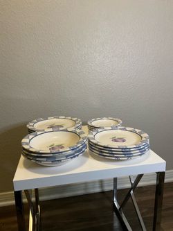 Pfaltzgraff 18-Piece Dinnerware Set