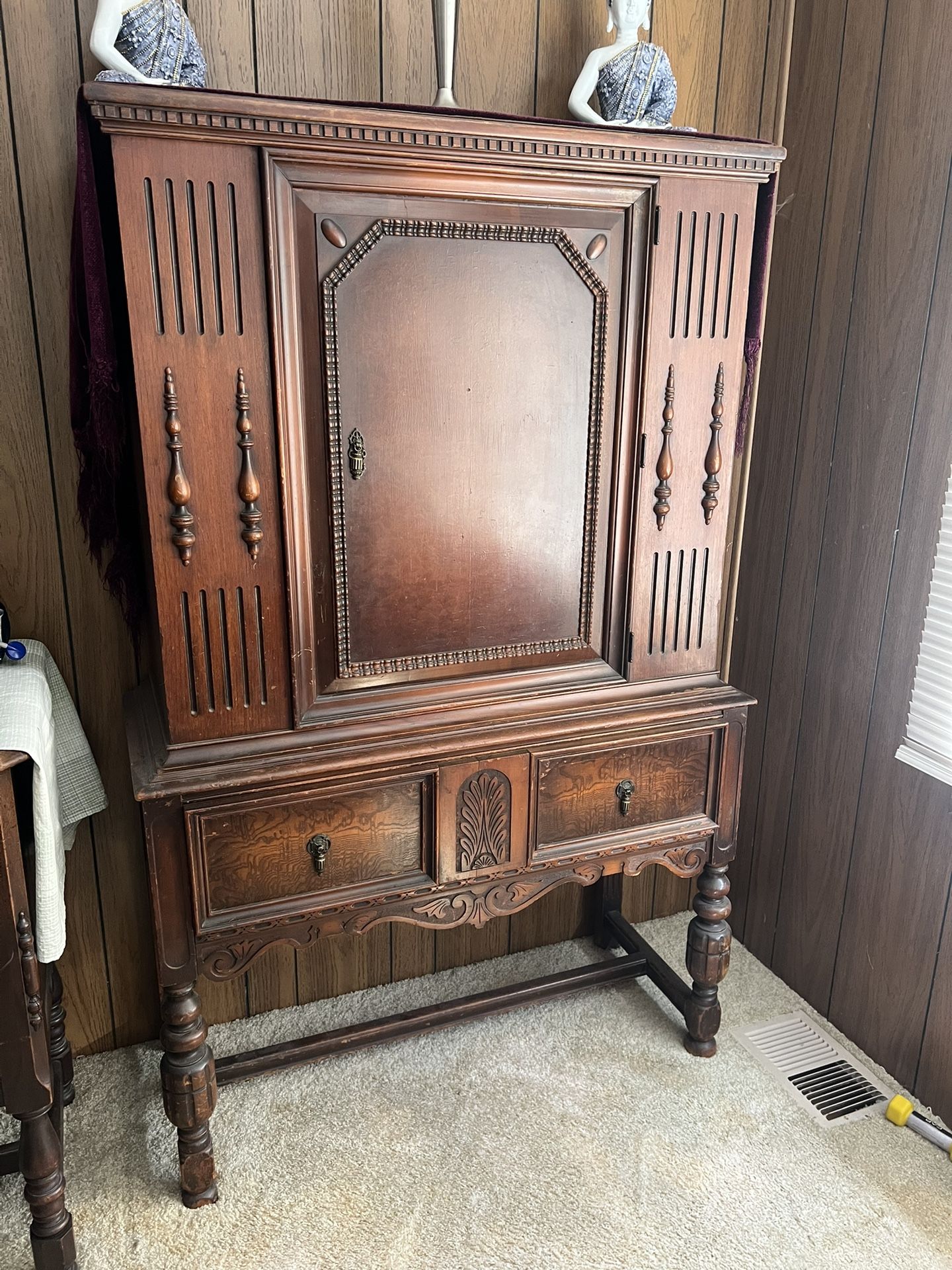 Antique Armorie