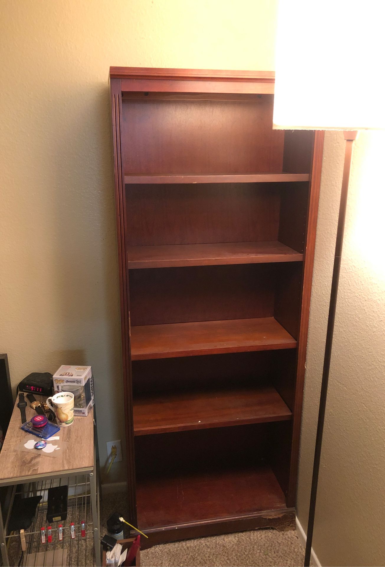 Adjustable Shelves Bookshelf
