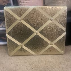 Gold Bulletin Board