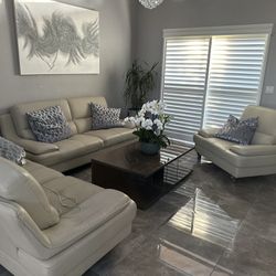 Living Room Leather Set. Sofa, Loveseat And Chair. 