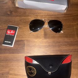 Men’s rayban sunglasses