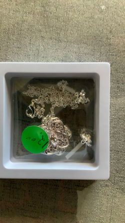 Flower Necklace With Matching Earrings