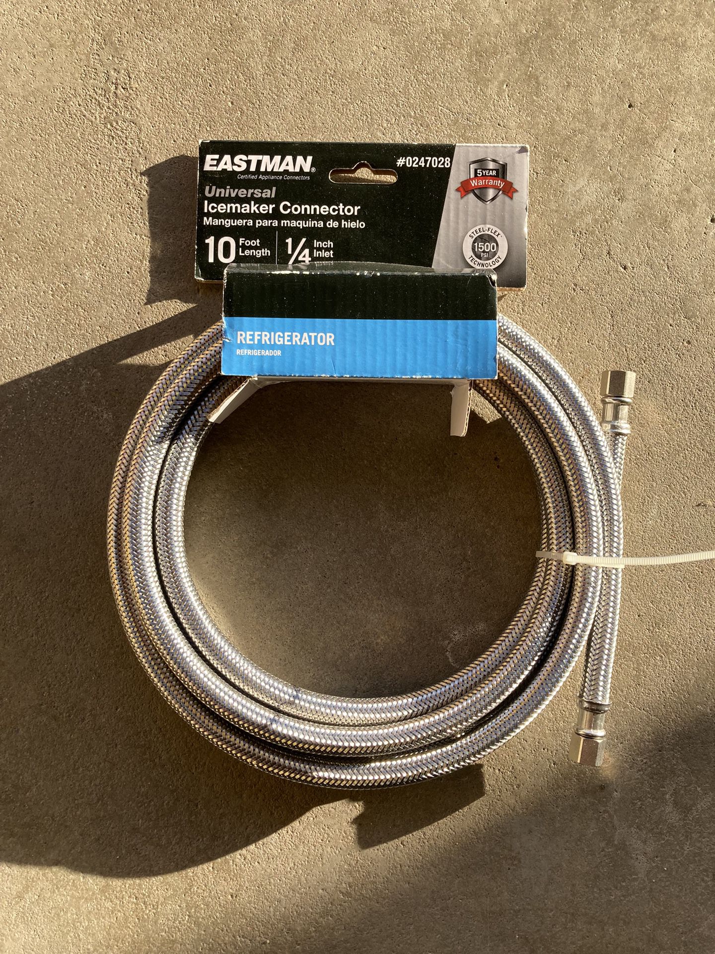 EASTMAN 10-ft 1/4-in Compression Inlet x 1/4-in Compression Outlet Stainless Steel Ice Maker Connector