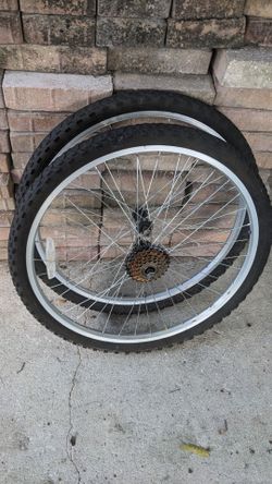Rims 26 tube 195 tiré 26 sproket 6 tengo uno new nuevo