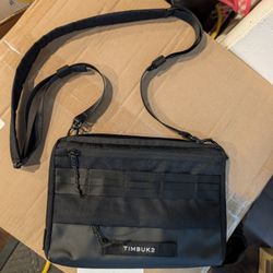 Timbuk2 Agent Crossbody Sling Bag Black