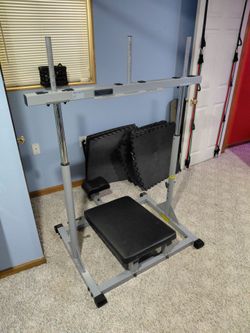 Body solid vertical leg press