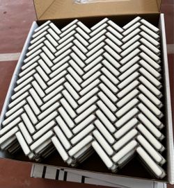 Tile 3 packs Snow White. Herringbone gloss. Total 30 sheets