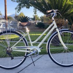 Schwinn Gateway Hybrid Bike- 700c