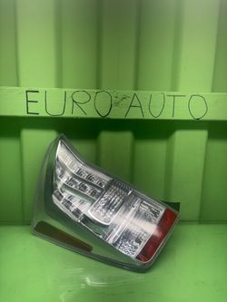 2010 2011 Toyota Prius Left Driver Side Tail Light OEM