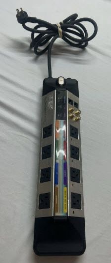 Monster Home Theater Power Center HTS 950 Surge Protectort (1225)