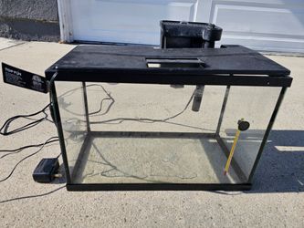 5 gallon Fish Tank (Like New)