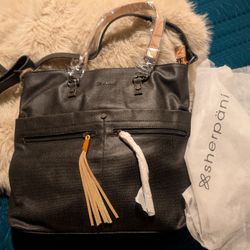 Large Sherpani Tote