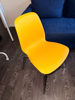 2 Yellow Plastic Shell Chair with Chrome Legs