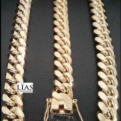 New 18k Yellow Gold Cuban Link Chain and Bracelet 