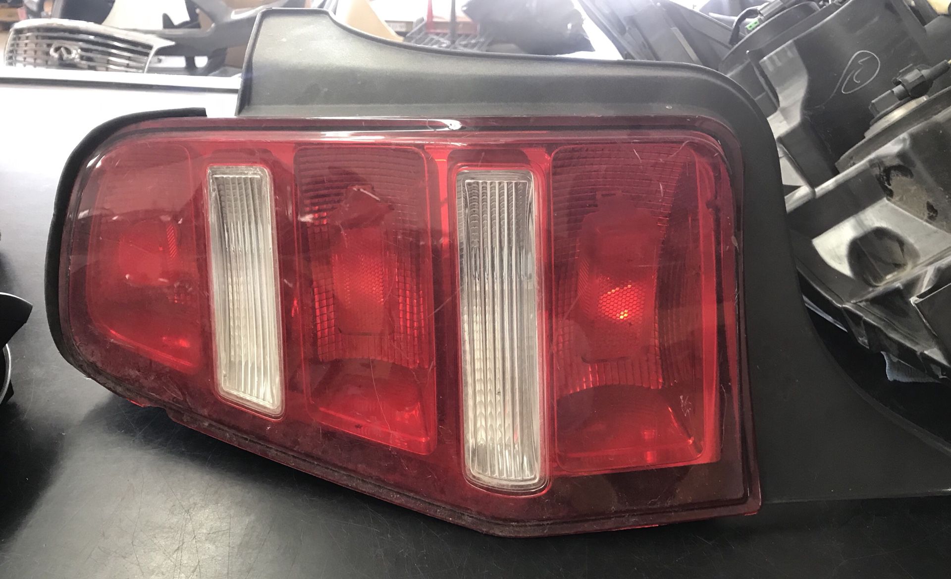 2010 - 2012 Ford Mustang LH Tail Light