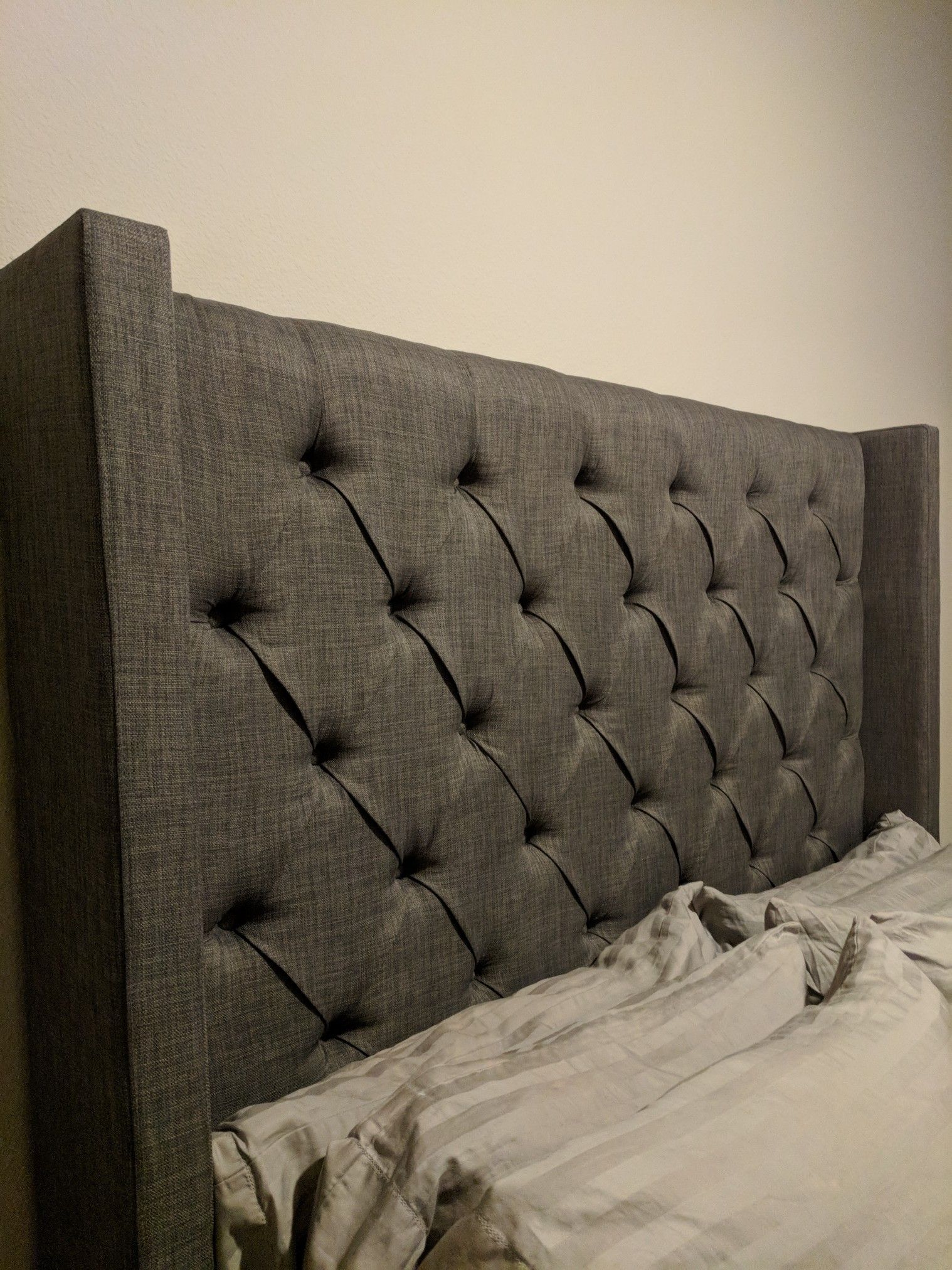 Macys monroe upholstered bed deals