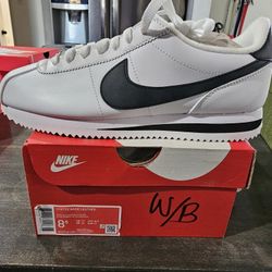 NIKE CORTEZ