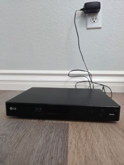 LG BP175 Wired Streaming Blu-ray & DVD Player - Full HD 1080pLG BP175 Wired Streaming Blu-ray & DVD Player - Full HD 1080p