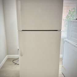 Large Kenmore White Refrigerator 