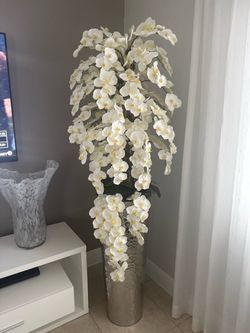 Flower arrangement