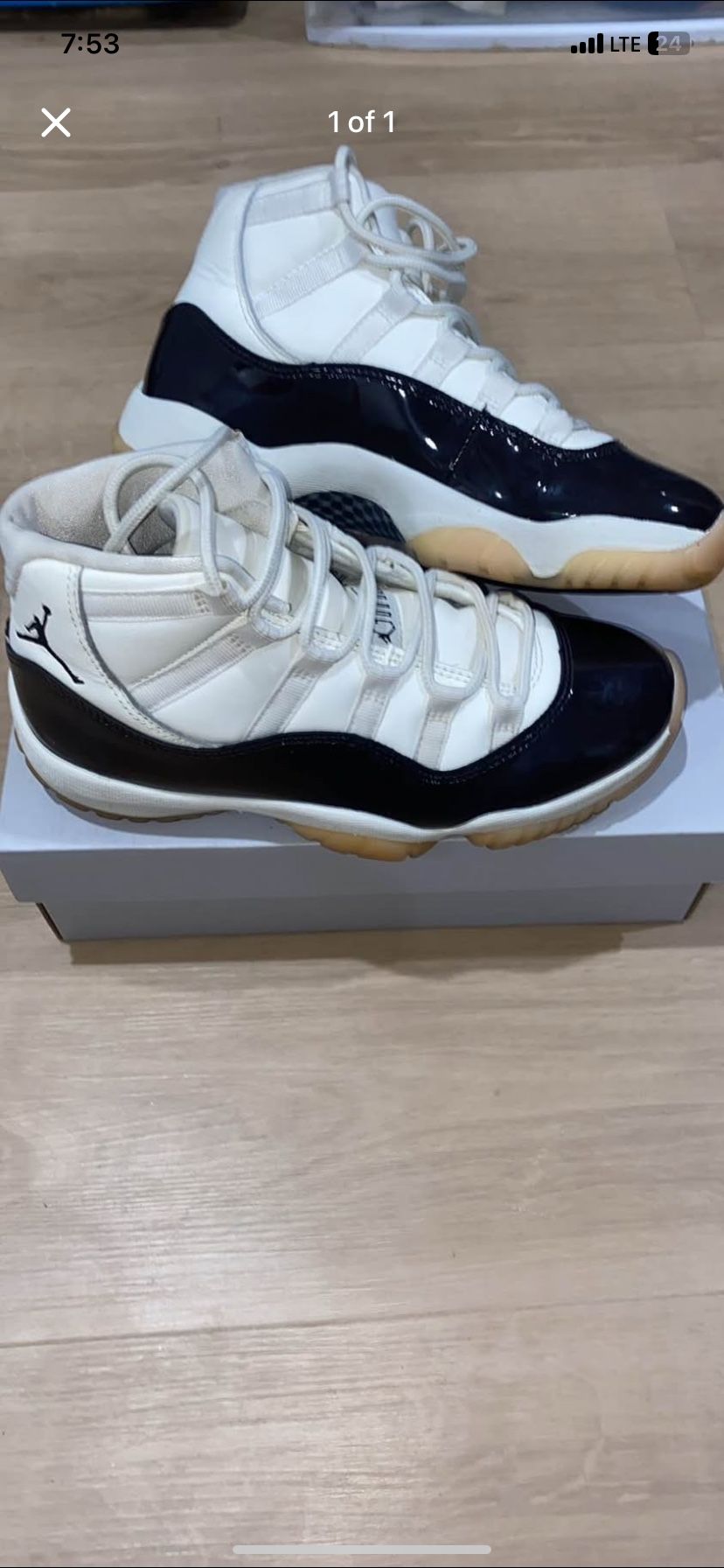 Air Jordan 11 Retro Neapolitan Size 6.5